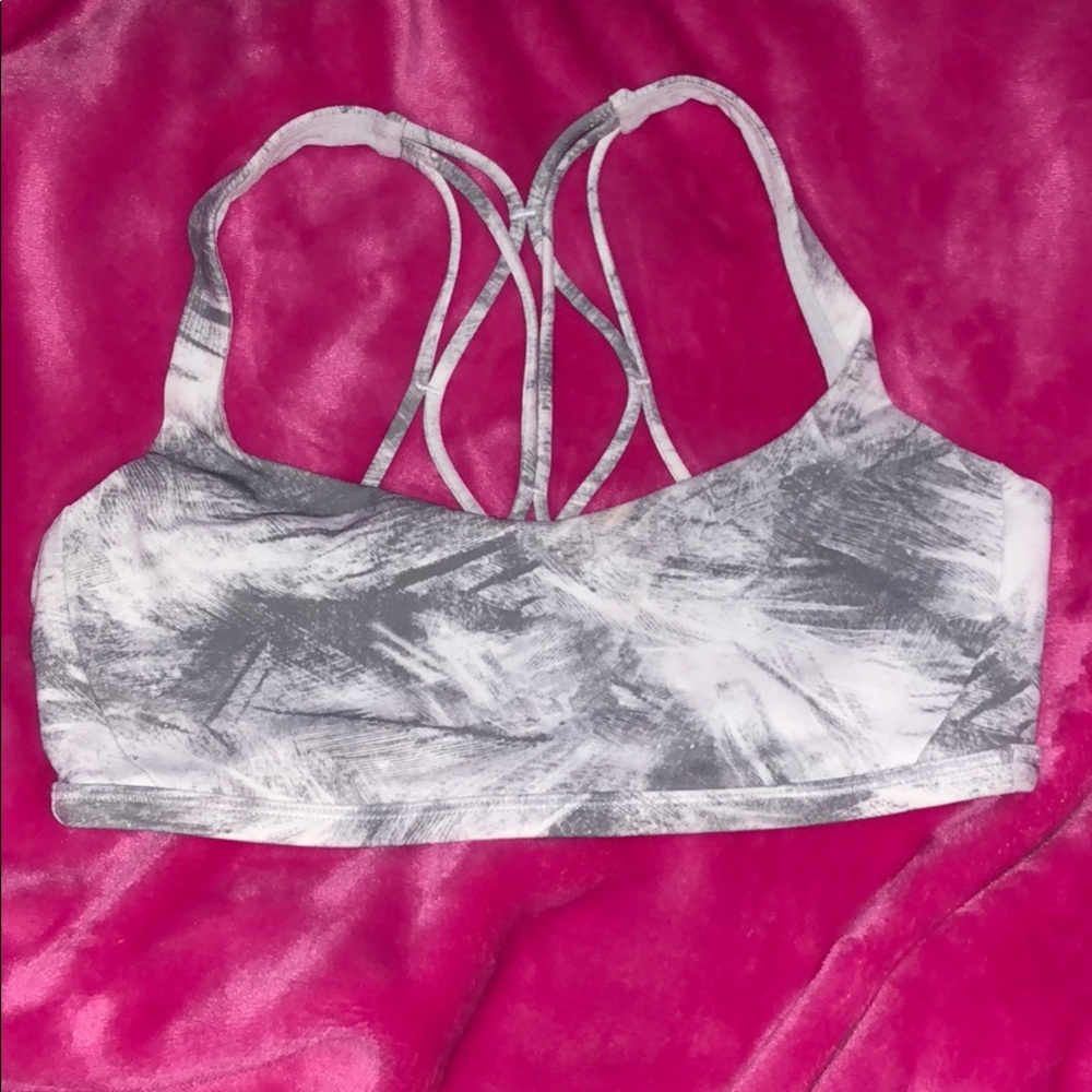 Lululemon ‘Free to be Zen’ Bra